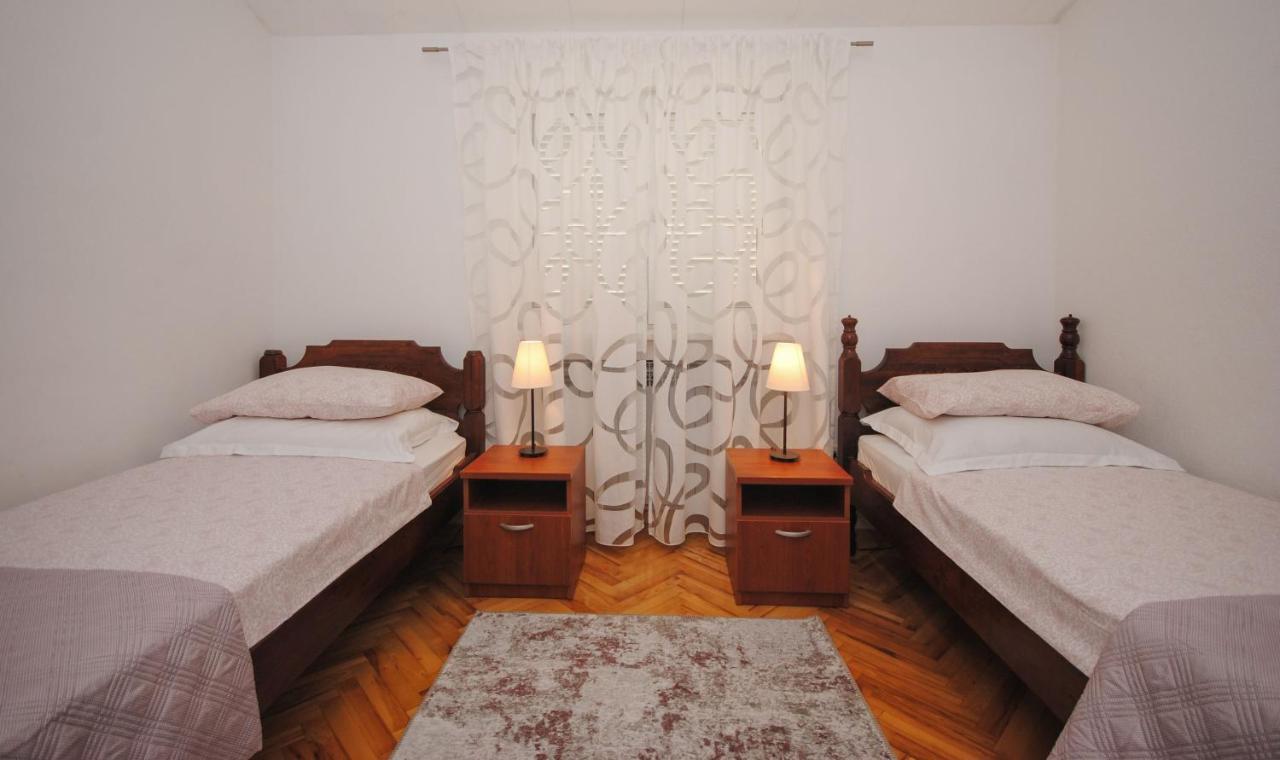 Apartment Tina Podstrana Esterno foto