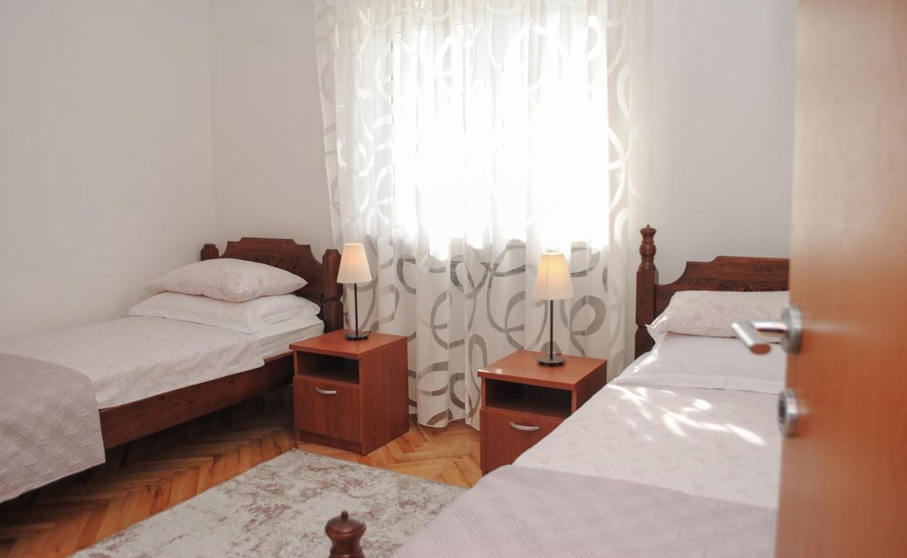 Apartment Tina Podstrana Esterno foto
